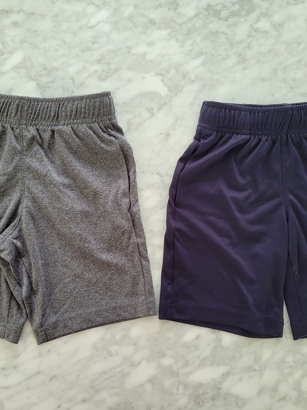 Old Navy Active Gray and Navy Kids Shorts Duo XS (5)
